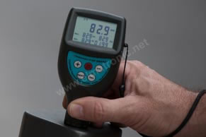 elmatronic F/NF SMART difitális rétegmérő ipari felhasználásra statisztikai adatkijelzéssel, memóriával. www.elmatronic.net